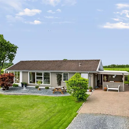 Snioulf - 800m From The Sea By Interhome Feriehus *